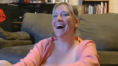 Misty Mountains online show from 06/15/26, 02:47