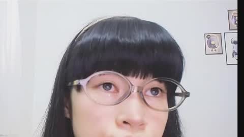 Snapshot of mitalove chatting on 12/23/25, 04:10 Mita online show from 12/23/25, 04:10