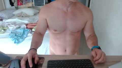 Snapshot of mitcheli chatting on 01/30/25, 03:19 Onlyfans online show from 01/30/25, 03:19