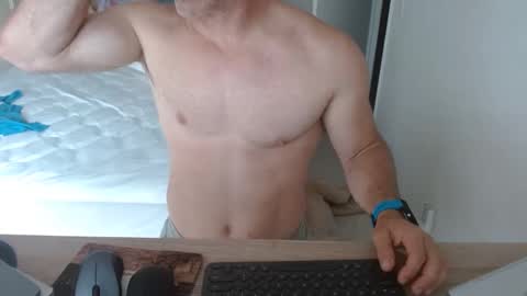 Snapshot of mitcheli chatting on 02/12/25, 03:27 Onlyfans online show from 02/12/25, 03:27