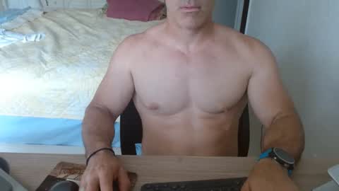 Snapshot of mitcheli chatting on 03/05/25, 03:07 Onlyfans online show from 03/05/25, 03:07