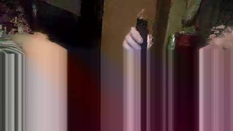 Snapshot of mitchell760386 chatting on 11/17/25, 05:24 mitchell760386 online show from 11/17/25, 05:24