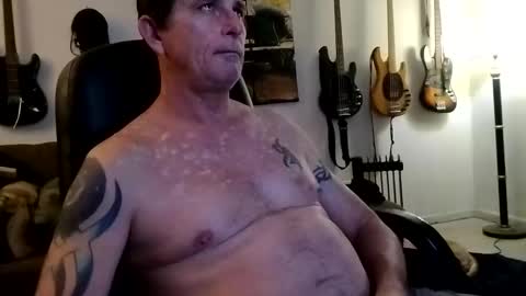 Snapshot of mitchnails69 chatting on 02/02/25, 10:35 BobbyMitchGa online show from 02/02/25, 10:35