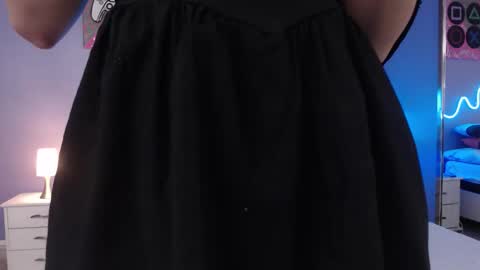 Mtica Brennet online show from 10/04/25, 03:43