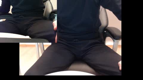 Snapshot of mitsch01 chatting on 03/08/25, 11:58 Mitsch online show from 03/08/25, 11:58