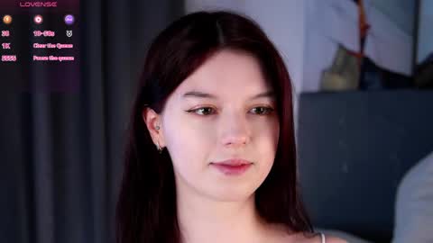 Snapshot of mitziefetters chatting on 06/08/26, 12:58 Rosalie online show from 06/08/26, 12:58