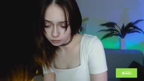 Snapshot of miuri_miy chatting on 02/08/25, 04:14 Yuka online show from 02/08/25, 04:14