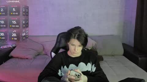 Miya online show from 01/08/25, 03:51