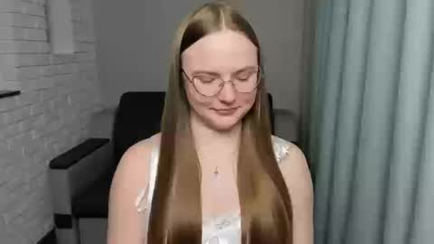 Miya online show from 01/11/25, 10:18