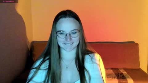 Miya online show from 10/06/25, 06:27