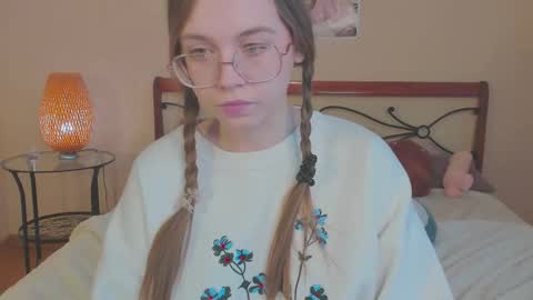 Miya online show from 02/03/26, 06:40