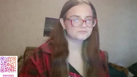 Milana online show from 10/04/25, 05:38