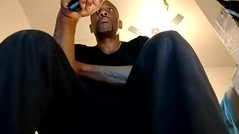 Snapshot of mizerze chatting on 01/22/25, 12:49 mizerze online show from 01/22/25, 12:49