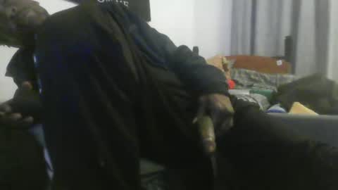 Snapshot of mizerze chatting on 09/23/25, 07:11 mizerze online show from 09/23/25, 07:11
