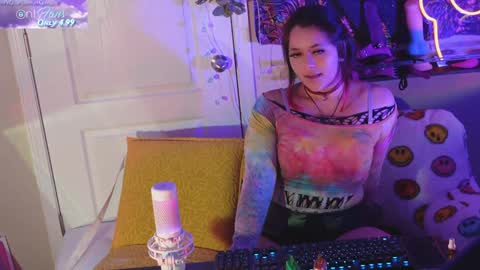 Hera  Tethra Bathtub stream  20k followers  Ask about our custom videos3 online show from 01/09/25, 01:45