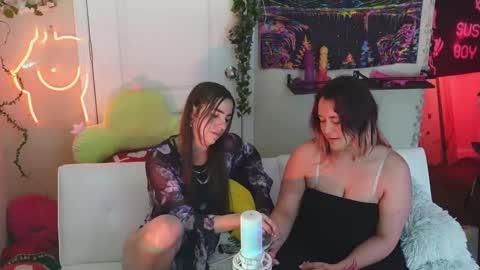 Hera  Tethra Bathtub stream  20k followers  Ask about our custom videos3 online show from 03/12/25, 07:06