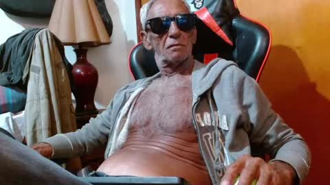 Snapshot of mjmadurengue chatting on 01/07/25, 06:59 Mario jose online show from 01/07/25, 06:59