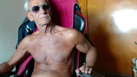Snapshot of mjmadurengue chatting on 04/28/26, 05:07 Mario jose online show from 04/28/26, 05:07
