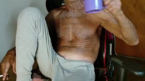 Snapshot of mjmadurengue chatting on 05/03/26, 04:40 Mario jose online show from 05/03/26, 04:40