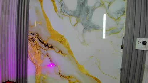 LUCRECIA   NEW ACCOUNT online show from 04/03/26, 06:06