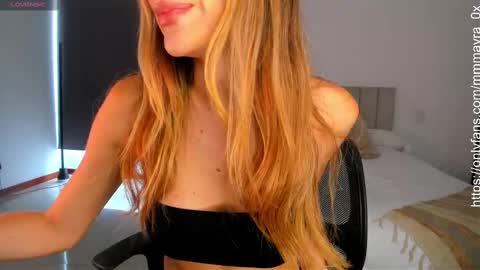 MAYRA   online show from 10/05/25, 08:18