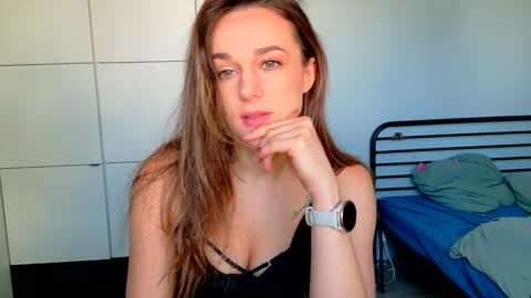 mmminnie online show from 03/22/26, 10:51