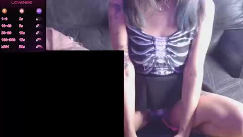 minaDarling online show from 11/08/25, 04:45