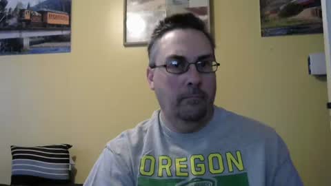 Snapshot of mmr4545 chatting on 06/15/26, 01:19 mark online show from 06/15/26, 01:19