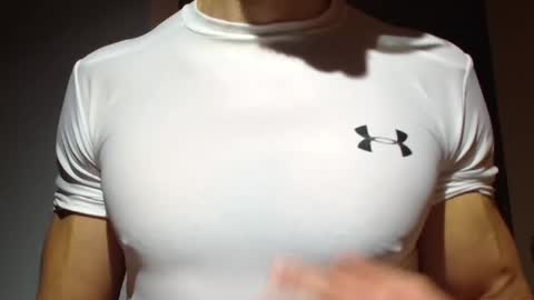 Snapshot of mmuscularman chatting on 09/19/25, 07:32 mmuscularman online show from 09/19/25, 07:32