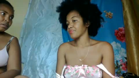 mmyriame online show from 06/20/26, 07:49