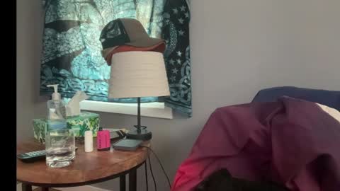 Snapshot of mntuila chatting on 12/18/24, 04:39 MNTuiLa online show from 12/18/24, 04:39