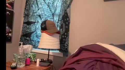 Snapshot of mntuila chatting on 12/26/24, 03:20 MNTuiLa online show from 12/26/24, 03:20