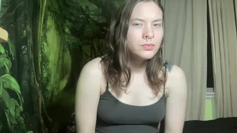 Snapshot of mo0n_goddess chatting on 02/21/25, 03:23 Misty online show from 02/21/25, 03:23