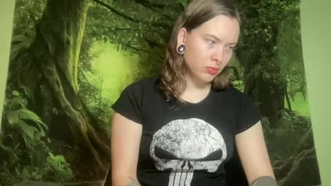 Snapshot of mo0n_goddess chatting on 07/02/26, 03:23 Misty online show from 07/02/26, 03:23
