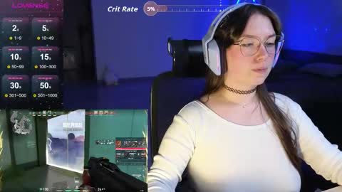 Snapshot of moaning___lisa chatting on 11/27/25, 06:43 to support follow the fanclub online show from 11/27/25, 06:43