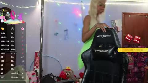 MOCHA   JAMES THE NPC  online show from 02/23/25, 02:40