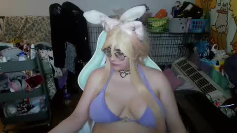 The Mochi Rainbow Variety Show online show from 04/04/26, 04:11