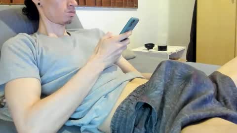 Snapshot of moderdelier chatting on 01/31/26, 07:11 DigBreed online show from 01/31/26, 07:11