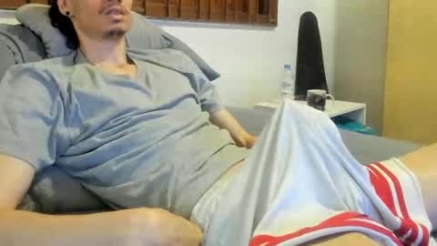 Snapshot of moderdelier chatting on 02/25/26, 12:59 DigBreed online show from 02/25/26, 12:59