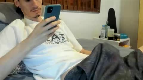 Snapshot of moderdelier chatting on 02/27/26, 10:59 DigBreed online show from 02/27/26, 10:59