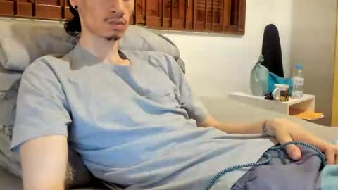 Snapshot of moderdelier chatting on 03/03/26, 01:06 DigBreed online show from 03/03/26, 01:06