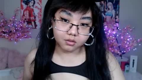 Molly online show from 04/10/26, 03:45