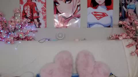 Snapshot of moertomlly chatting on 06/15/26, 02:36 Molly online show from 06/15/26, 02:36