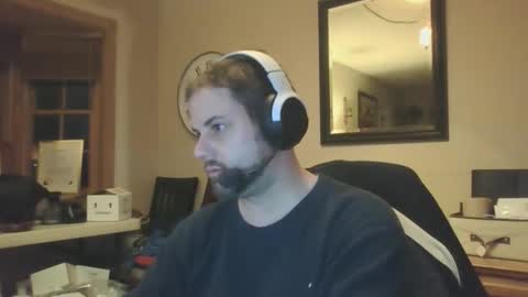 moeschoolnyc online show from 12/23/25, 06:00