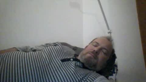 Snapshot of mofu781s chatting on 01/04/25, 11:38 mofu781s online show from 01/04/25, 11:38