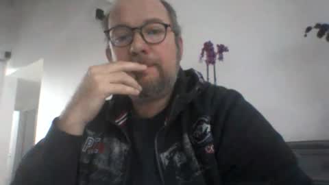 Snapshot of mofu781s chatting on 01/20/25, 07:58 mofu781s online show from 01/20/25, 07:58