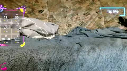 Snapshot of moi16300 chatting on 09/30/25, 02:27 moi16300 online show from 09/30/25, 02:27