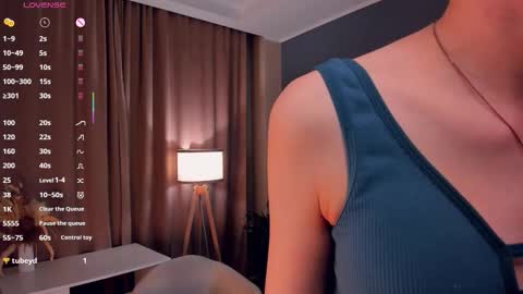 Laura online show from 10/09/25, 01:36