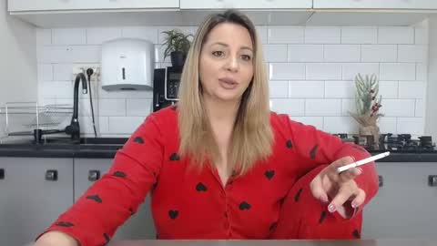 erika online show from 02/16/25, 08:54