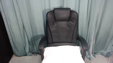 erika online show from 02/22/25, 09:56